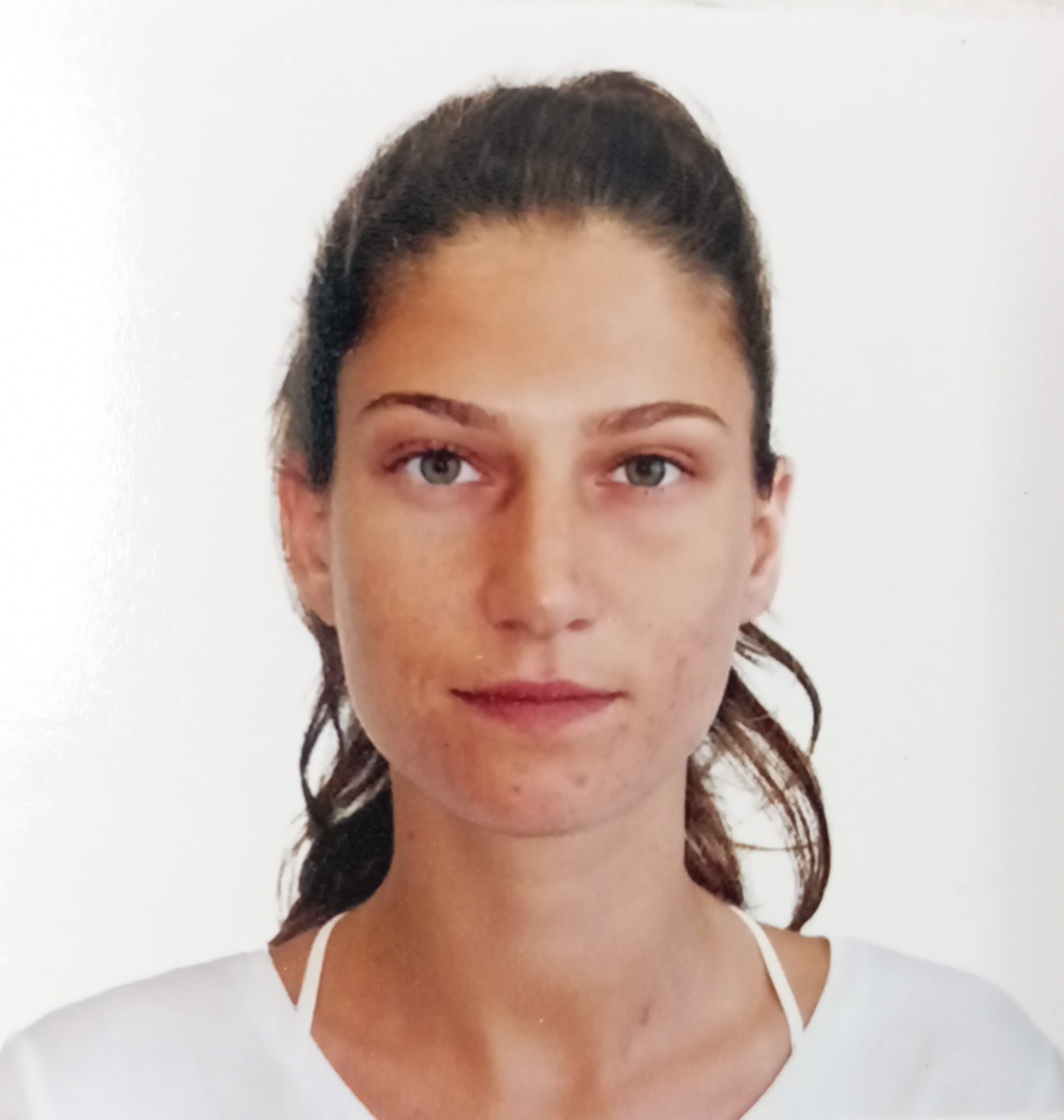 Picture of Lais Oliveira Loepert